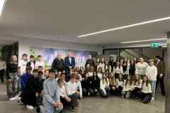 a784b9d5-1c99-4e56-8044-ecb3eacaaa44-2